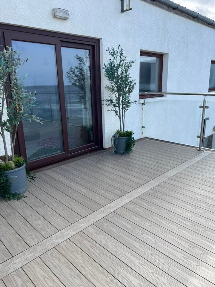 Deck and patio combination build